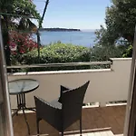 住宿加早餐酒店 Paradise House At Sea 拉布