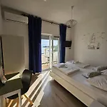 住宿加早餐酒店 Paradise House At Sea 3*