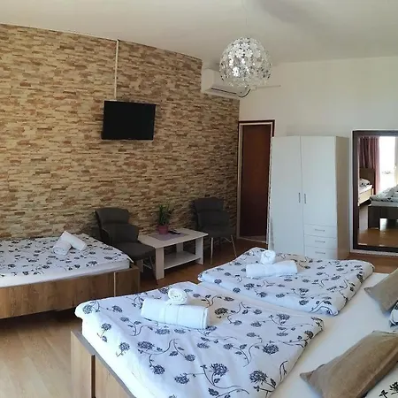 B&B Paradise House At Sea 3*