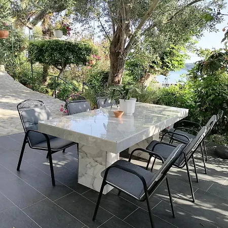 Paradise House At Sea فندق مبيت وإفطار راب